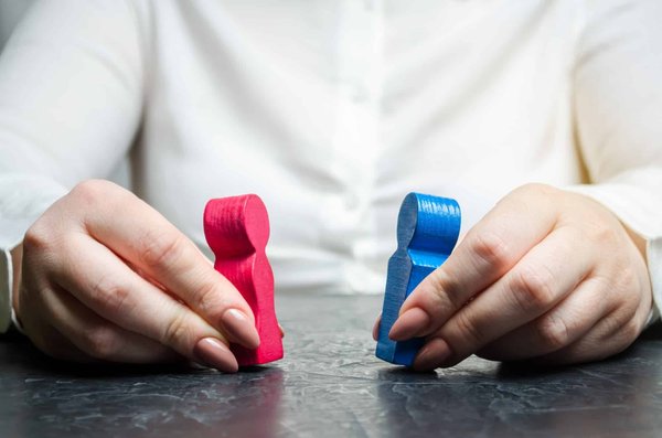 En couple ou célibataire : comment choisir le bon site de rencontre libertine ?