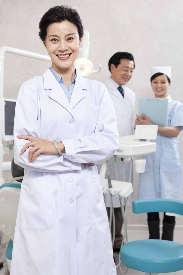 Quels sont les services proposés par le centre dentaire à Sain-Jean-sur-Richelieu ?